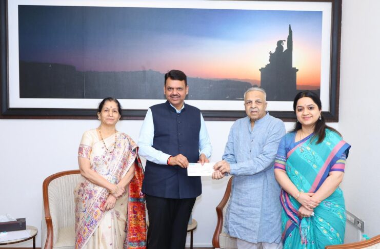 मुख्यमंत्री सहाय्यता निधीसाठी प्रोग्रेसिव्ह एज्युकेशन सोसायटीची ३० लाखांची अर्थसाहाय्यता